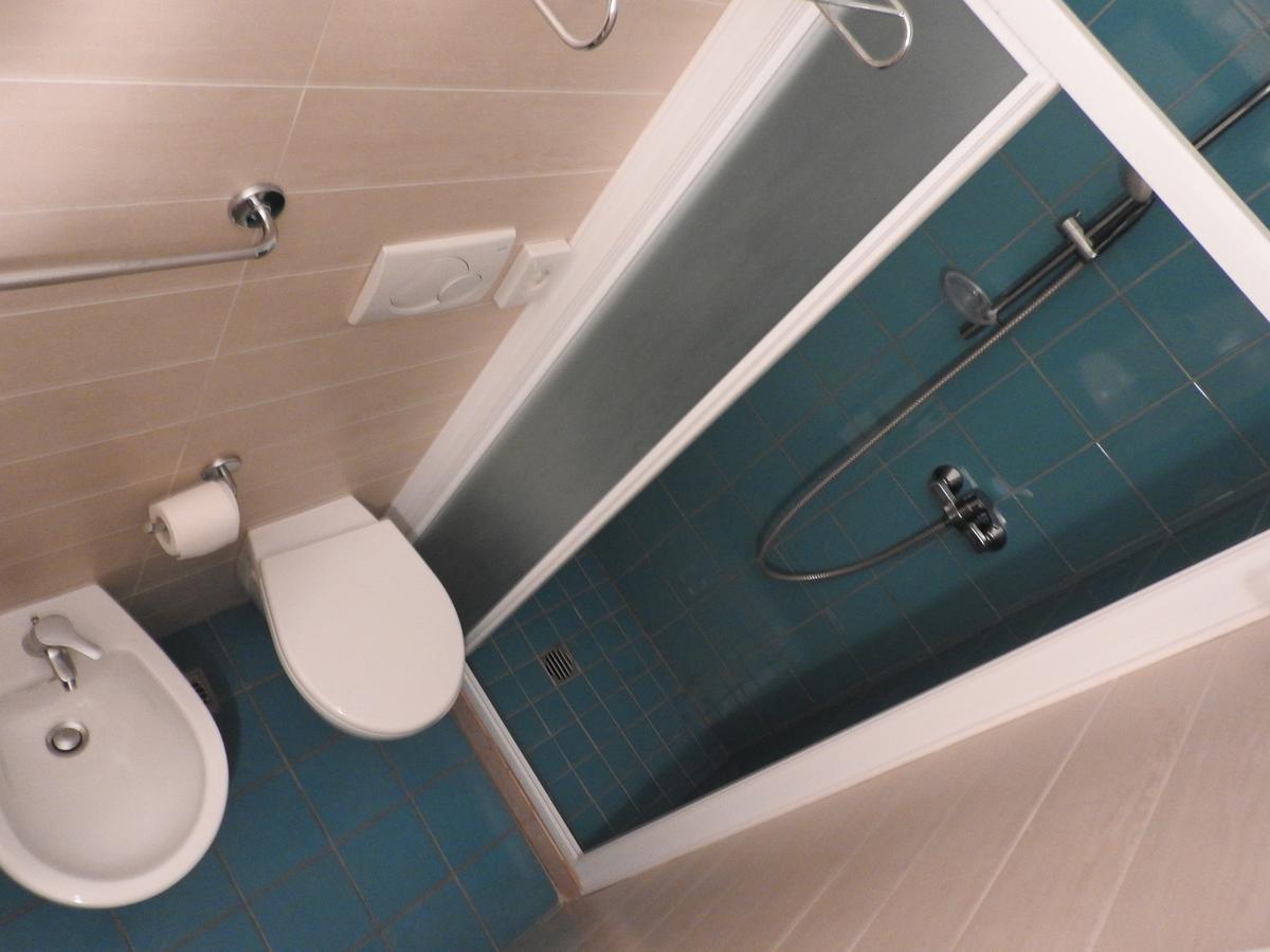 Hotel Haarlem Rimini Esterno foto